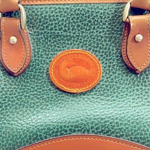 Vintage Dooney & Bourke leather bag!